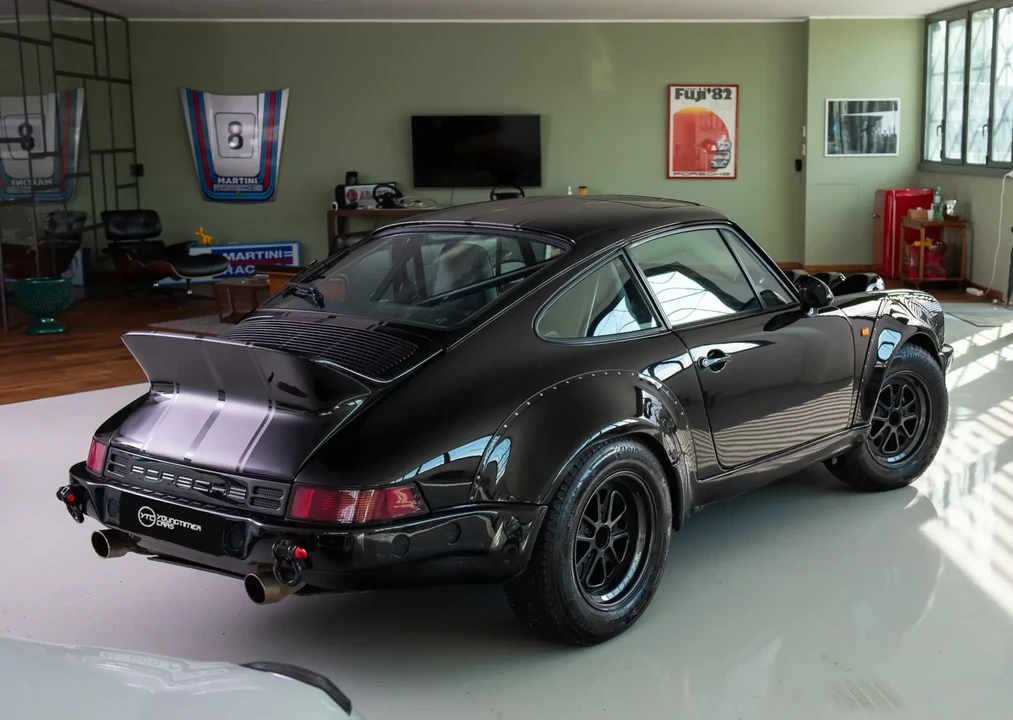 1991 Porsche 964 Carrera 4 - Image 6 of 6