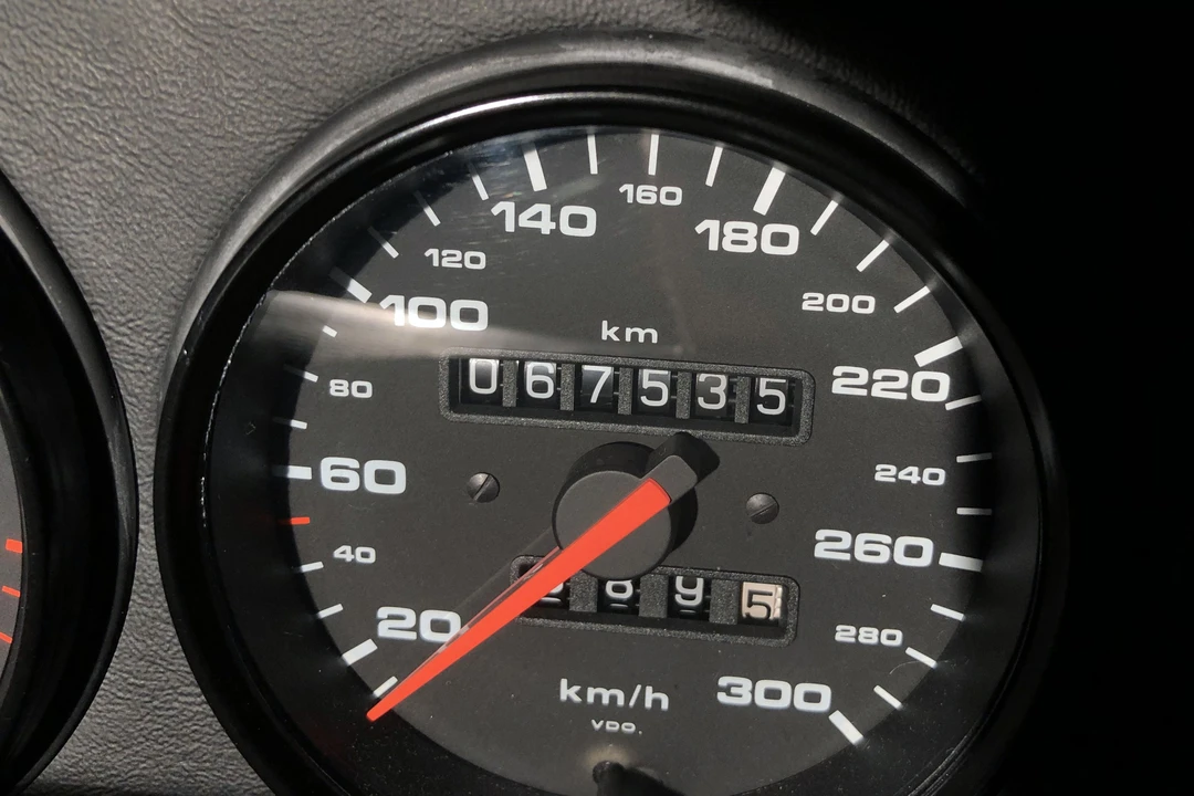 1991 Porsche 964 Carrera RS - Image 8 of 14