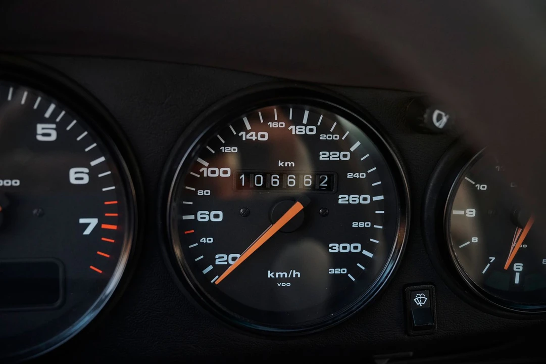 1991 Porsche 964 Turbo - Image 6 of 10