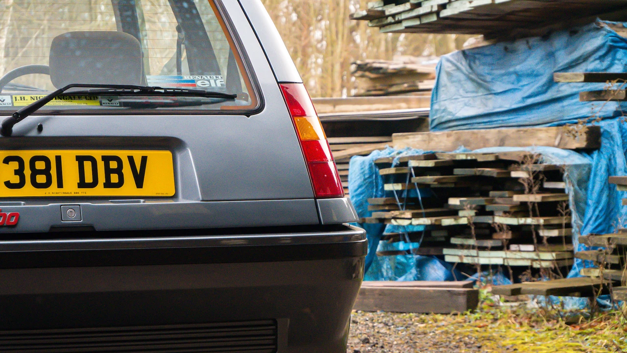 1991 Renault 5 GT Turbo - Image 17 of 31