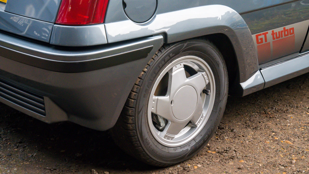 1991 Renault 5 GT Turbo - Image 19 of 31