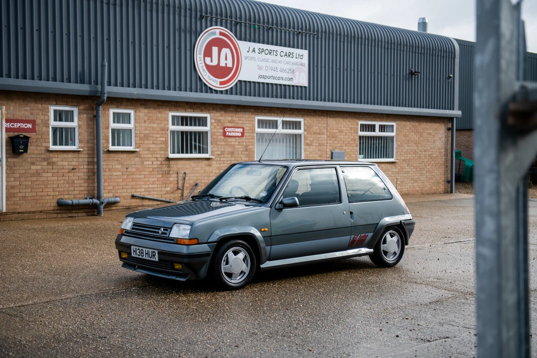 1991 Renault 5 GT Turbo - Image 13 of 31