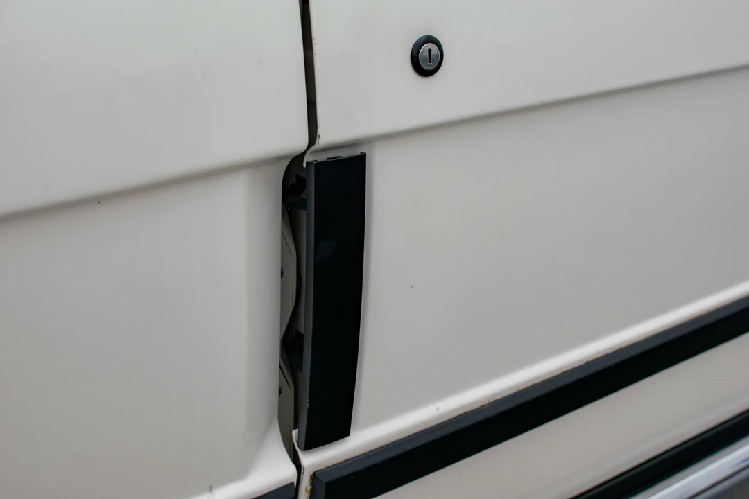 1991 Land Rover Range Rover Classic - Image 30 of 31