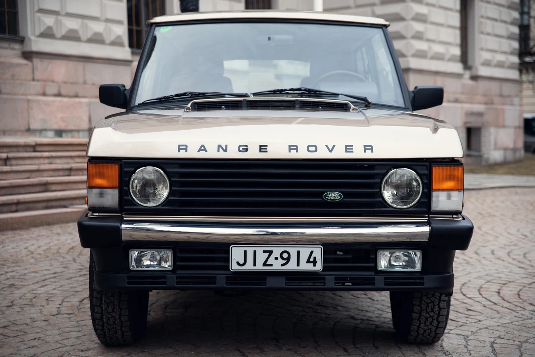 1991 Land Rover Range Rover Classic - Image 9 of 31