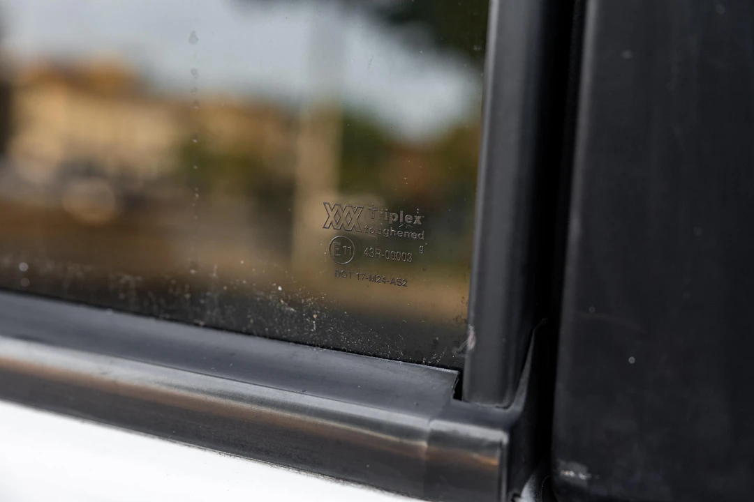 1991 Land Rover Range Rover Classic - Image 17 of 31