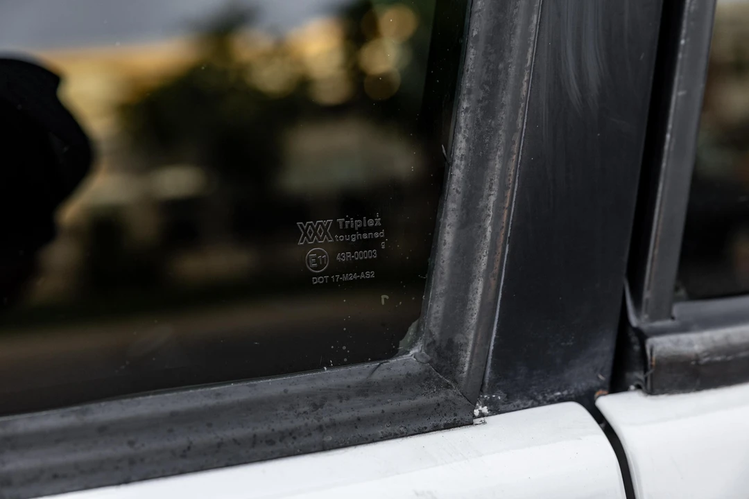 1991 Land Rover Range Rover Classic - Image 16 of 31