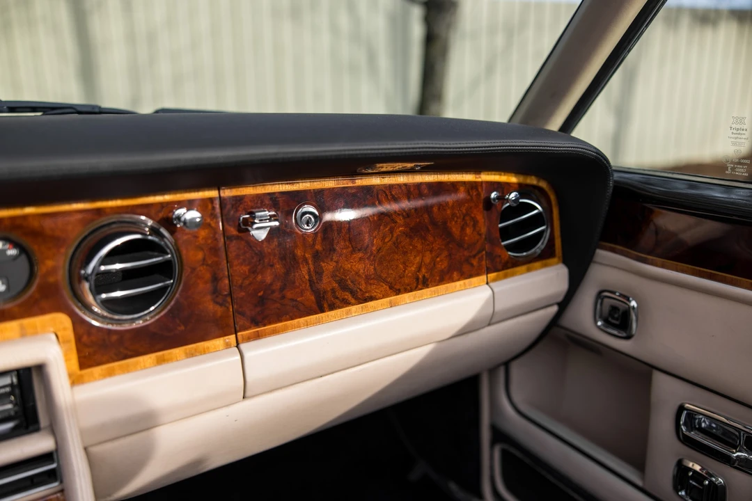 1991 Rolls-Royce Corniche - Image 26 of 31