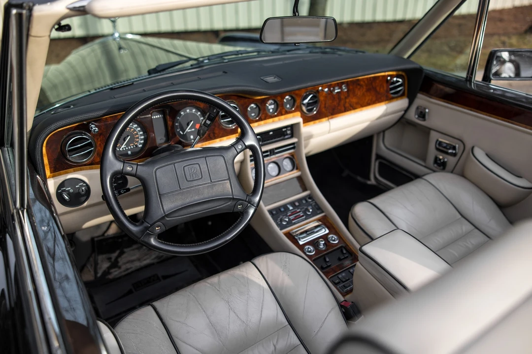 1991 Rolls-Royce Corniche - Image 27 of 31