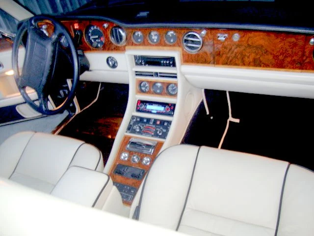 1991 Rolls-Royce Corniche Series III - Image 2 of 3