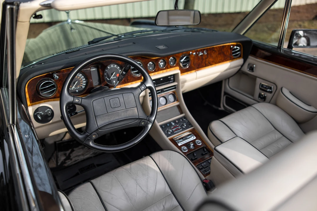 1991 Rolls-Royce Corniche Series IV - Image 28 of 31