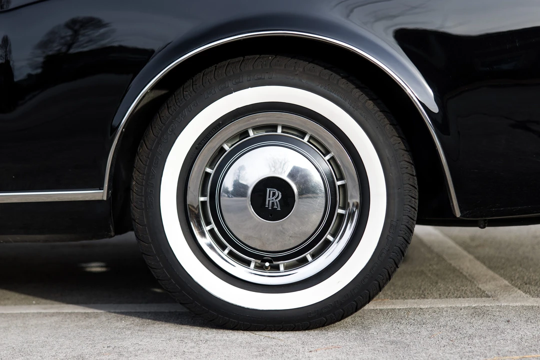 1991 Rolls-Royce Corniche Series IV - Image 15 of 31
