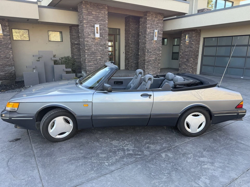1991 Saab 900 Turbo 1st Gen - Image 24 of 31