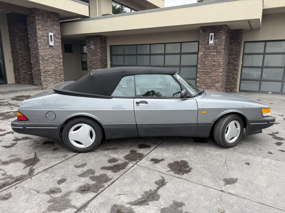 1991 Saab 900 Turbo 1st Gen - Image 16 of 31
