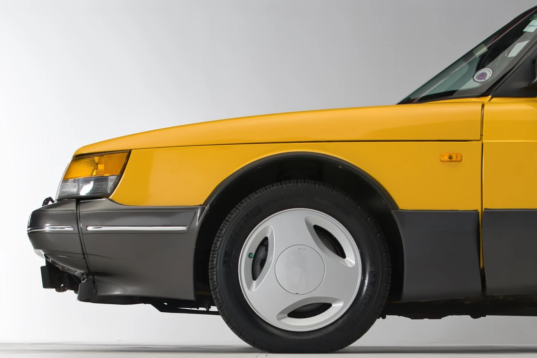 1991 Saab 900 Turbo 1st Gen - Image 26 of 31