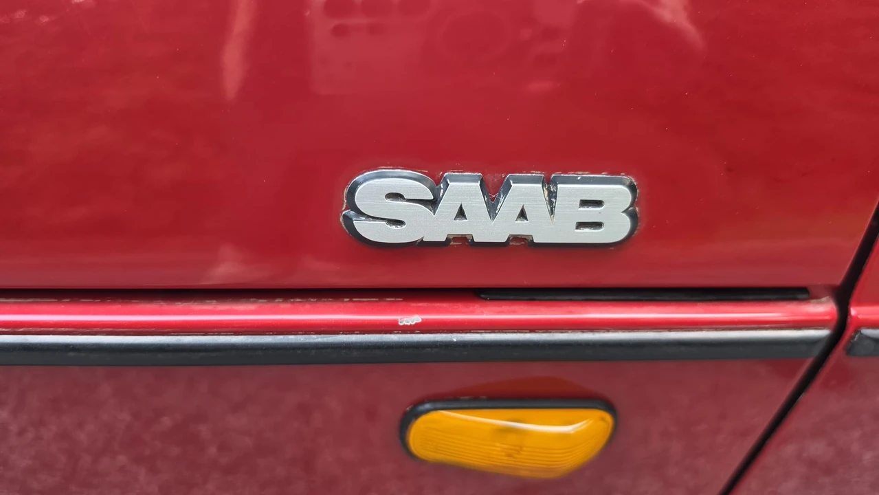 1991 Saab 900 Turbo 1st Gen - Image 18 of 31