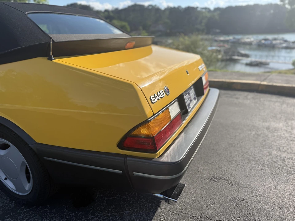 1991 Saab 900 Turbo 1st Gen - Image 24 of 31