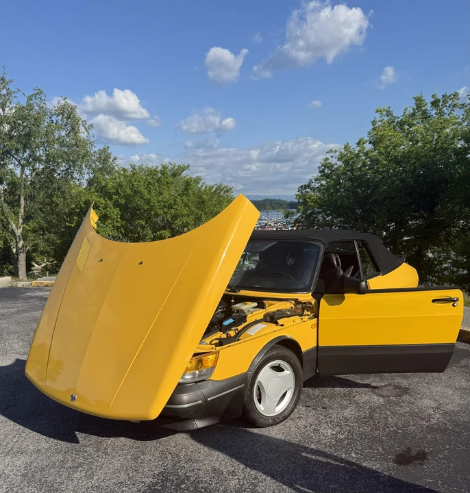 1991 Saab 900 Turbo 1st Gen - Image 28 of 31
