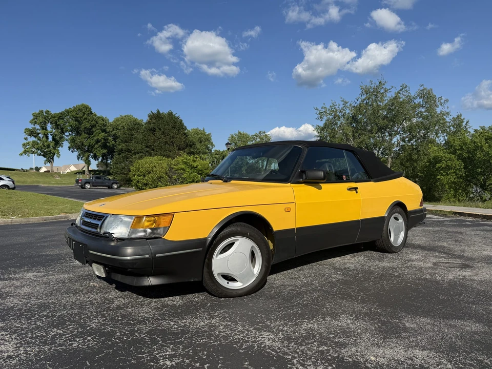 1991 Saab 900 Turbo 1st Gen - Image 16 of 31
