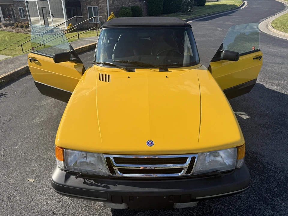 1991 Saab 900 Turbo 1st Gen - Image 27 of 31