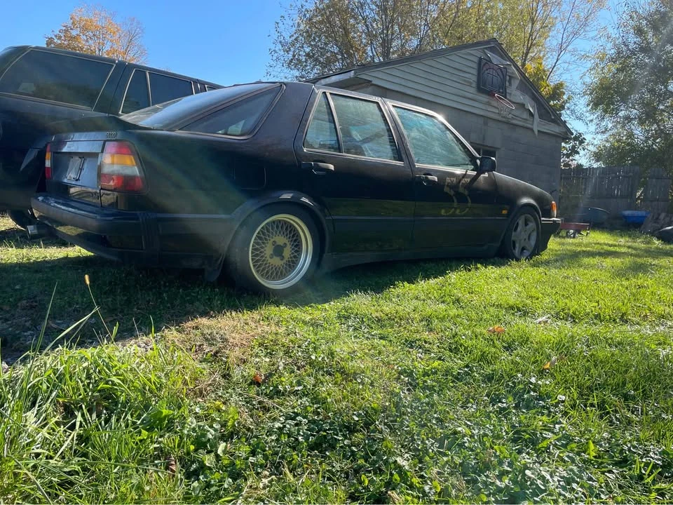 1991 Saab 9000 - Image 2 of 3