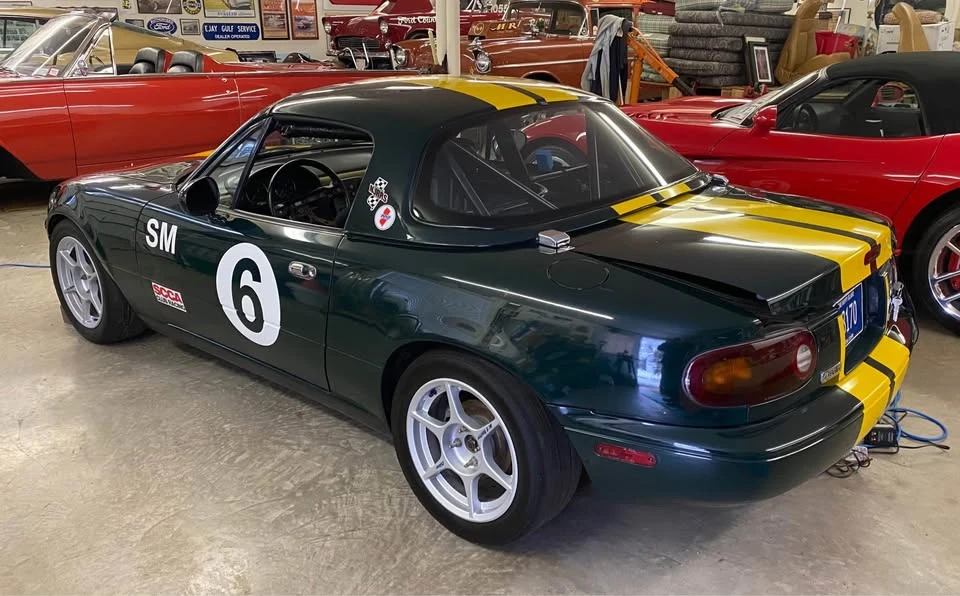 1991 Mazda NA MX-5 Miata - Image 4 of 10
