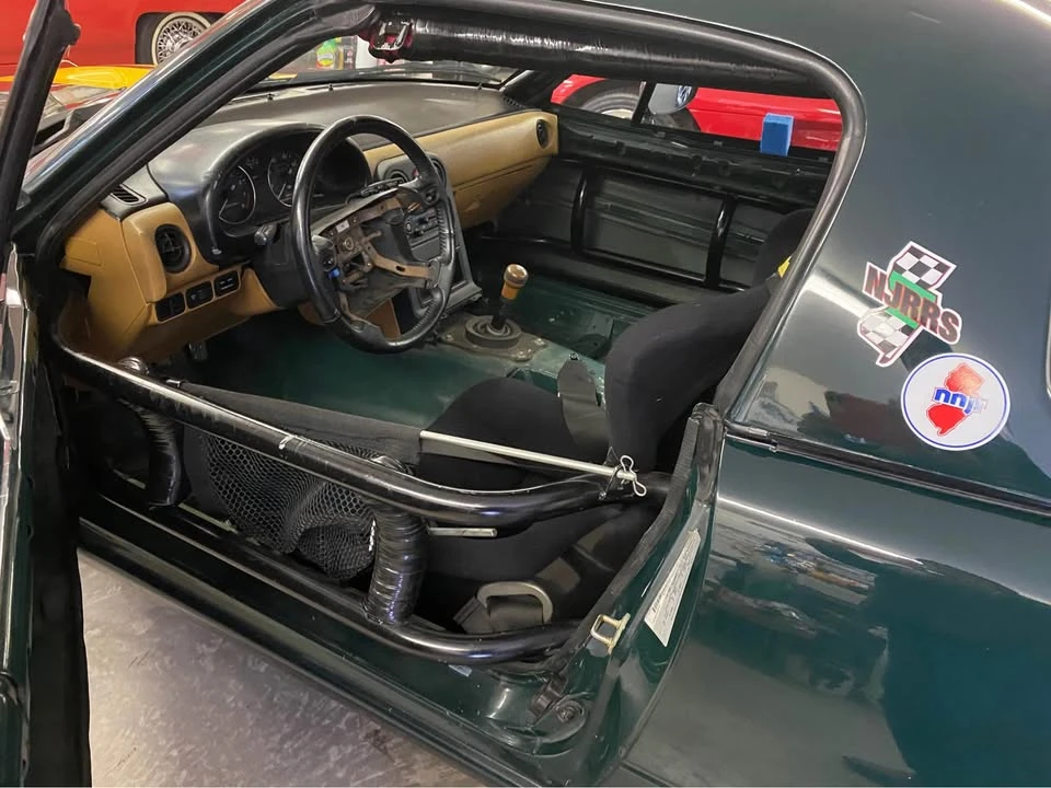 1991 Mazda NA MX-5 Miata - Image 5 of 10