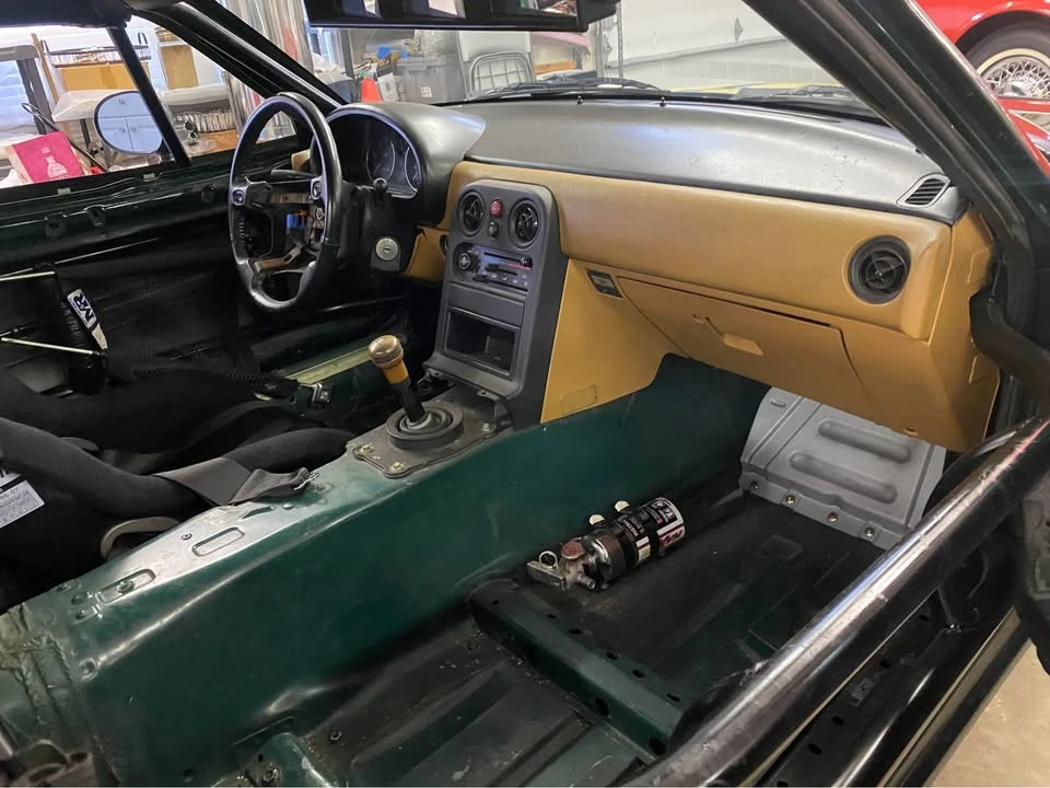 1991 Mazda NA MX-5 Miata - Image 6 of 10