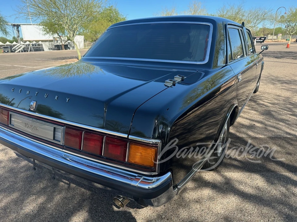 1991 Toyota Century 1st Gen - Image 2 of 10