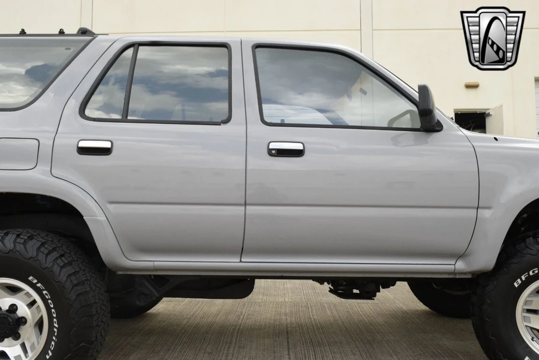 1991 Toyota 4Runner 2nd Gen - Image 11 of 21