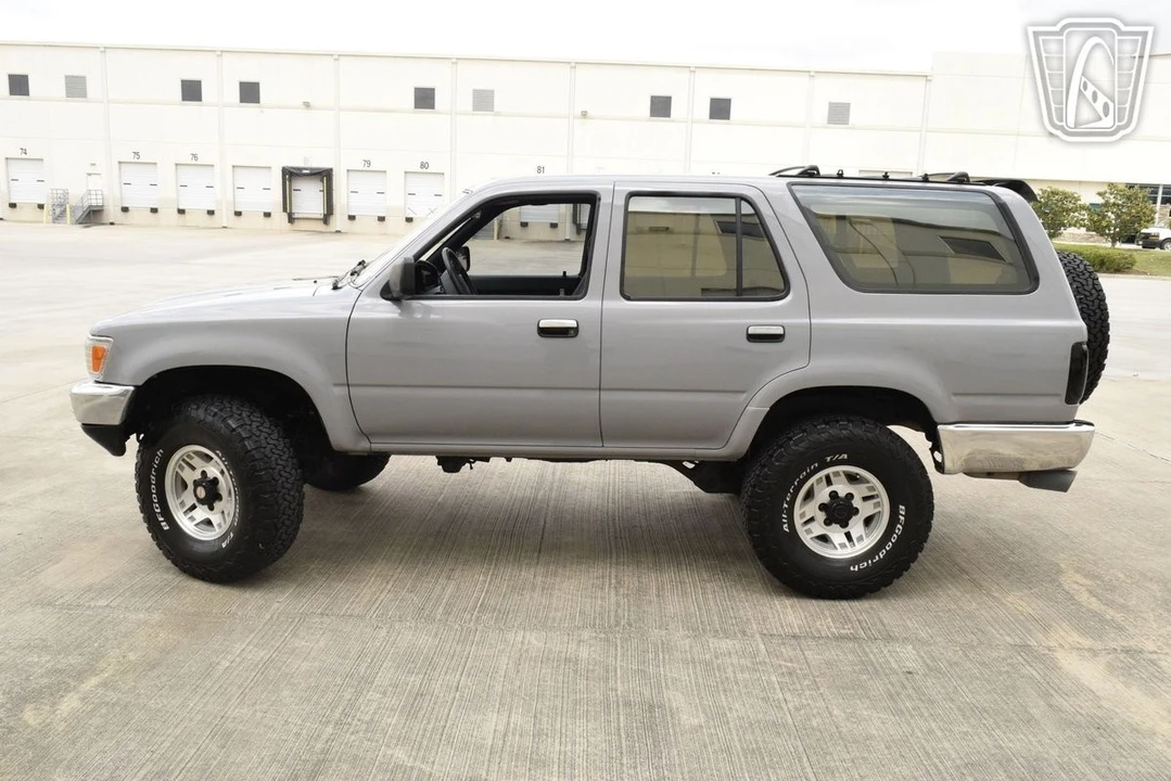 1991 Toyota 4Runner 2nd Gen - Image 5 of 12
