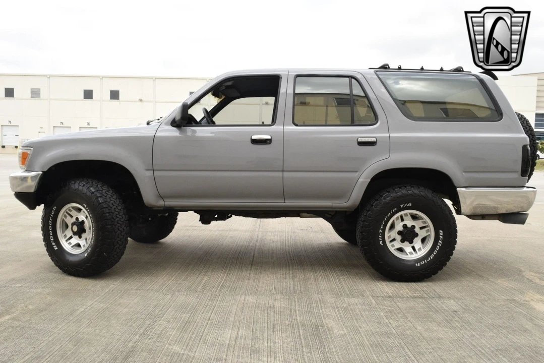 1991 Toyota 4Runner 2nd Gen - Image 3 of 21