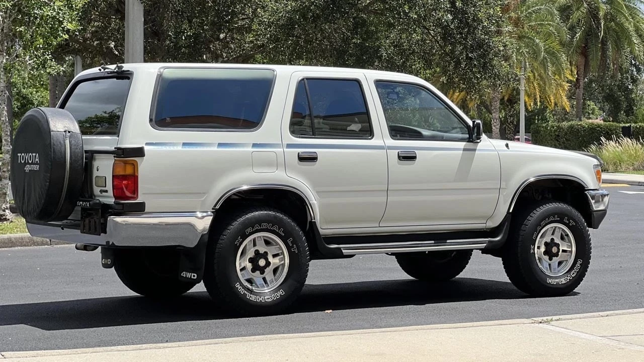 1991 Toyota 4Runner 2nd Gen - Image 12 of 14