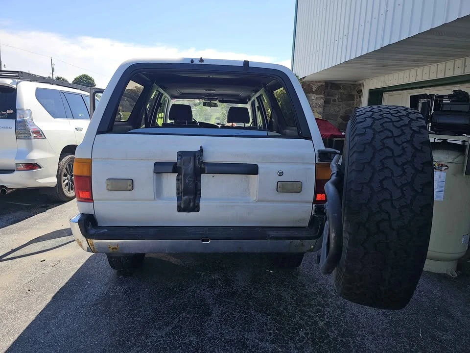 1991 Toyota 4Runner 2nd Gen - Image 6 of 13