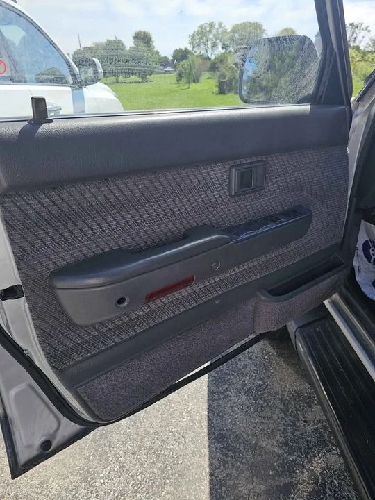 1991 Toyota 4Runner 2nd Gen - Image 9 of 13
