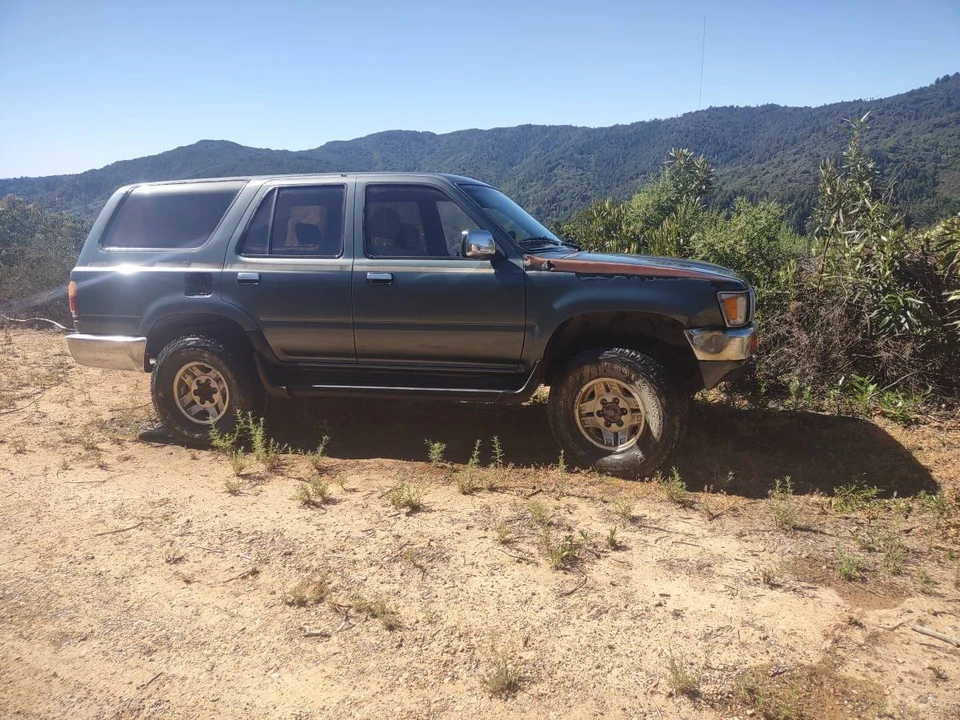 1991 Toyota 4Runner 2nd Gen - Image 2 of 9