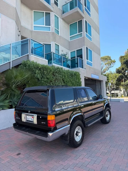 1991 Toyota 4Runner 2nd Gen - Image 8 of 13
