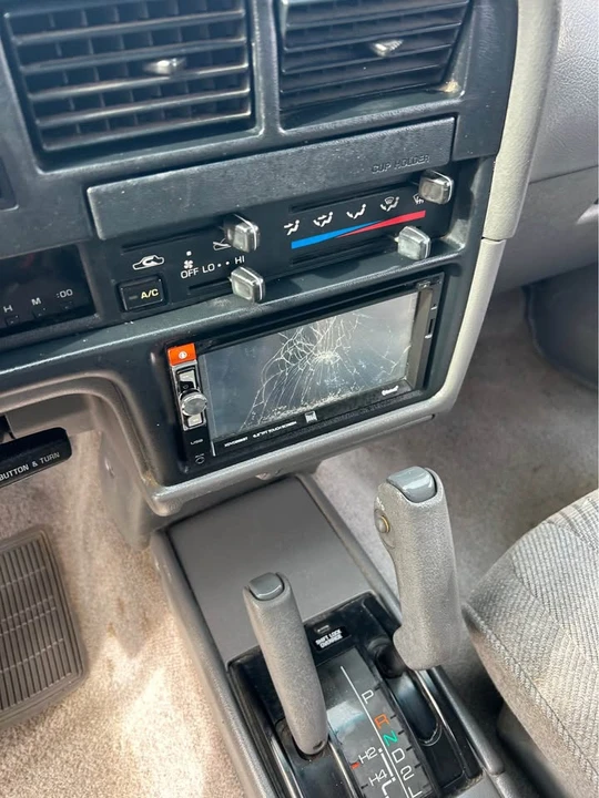 1991 Toyota 4Runner 2nd Gen - Image 15 of 18