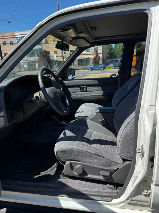 1991 Toyota 4Runner 2nd Gen - Image 9 of 16