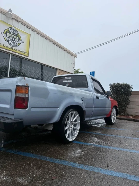 1991 Toyota Corolla AE86 - Image 2 of 5