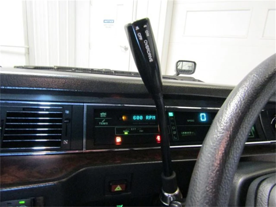 1991 Toyota Century 1st Gen - Image 26 of 31