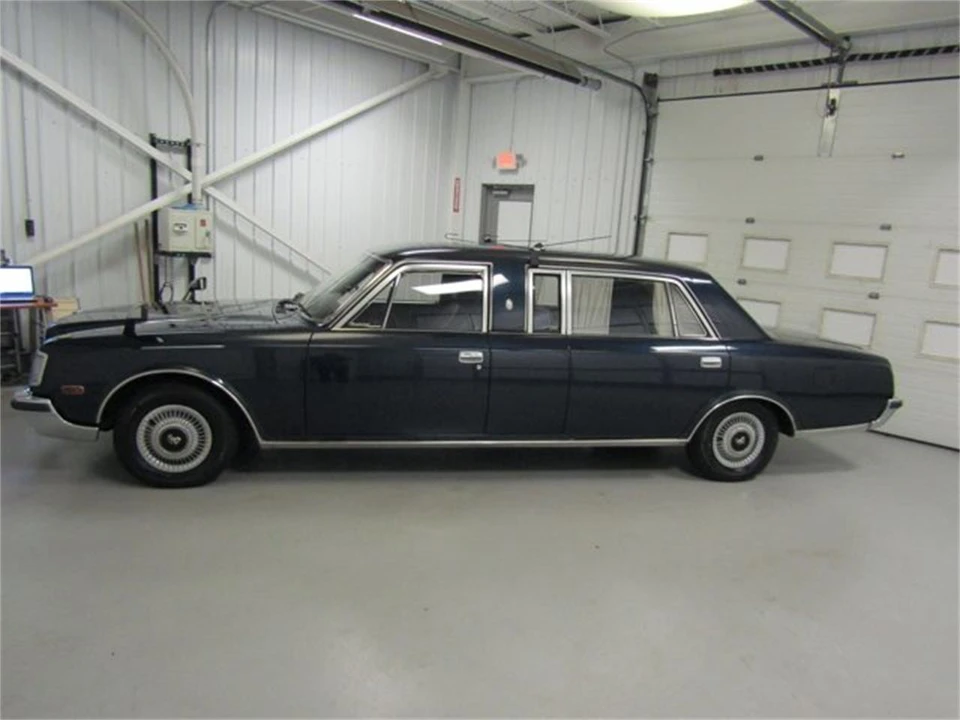 1991 Toyota Century 1st Gen - Image 4 of 31