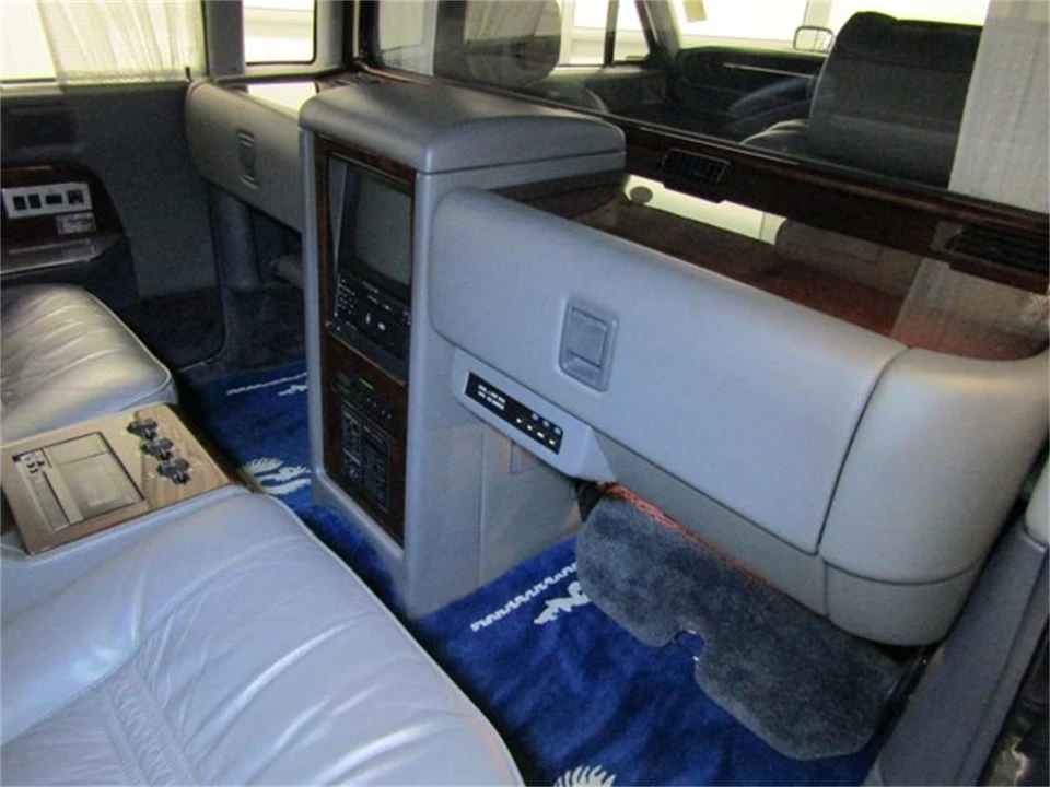 1991 Toyota Century 1st Gen - Image 11 of 31