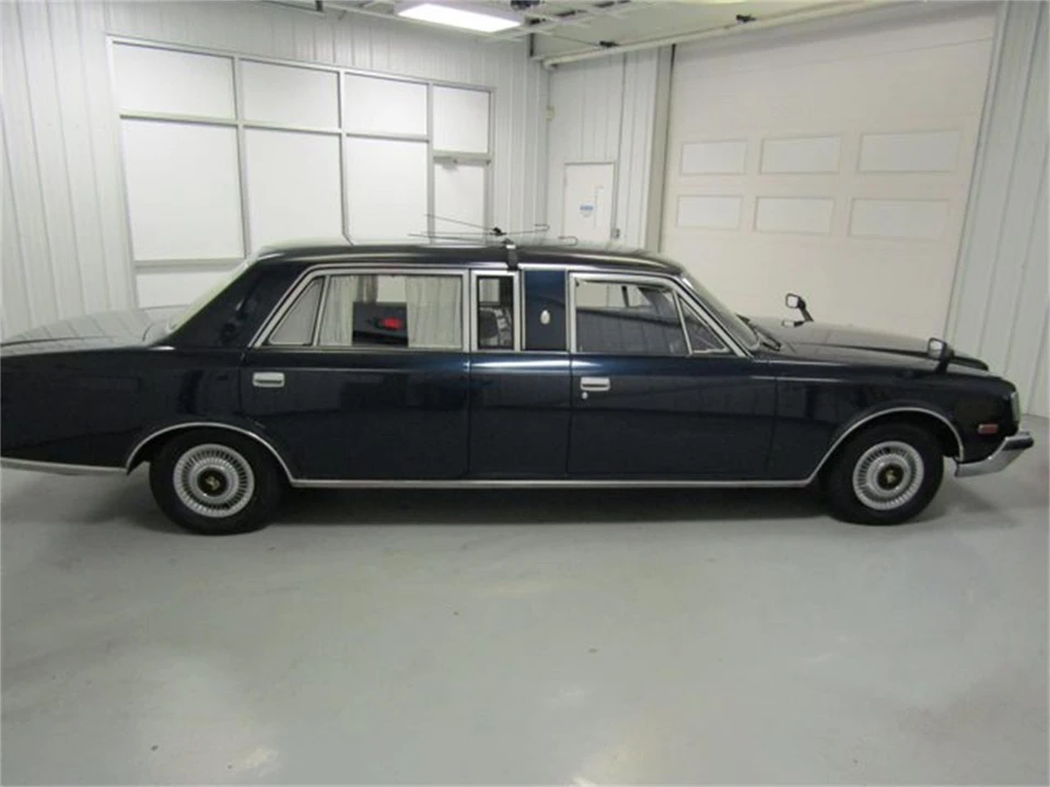 1991 Toyota Century 1st Gen - Image 8 of 31