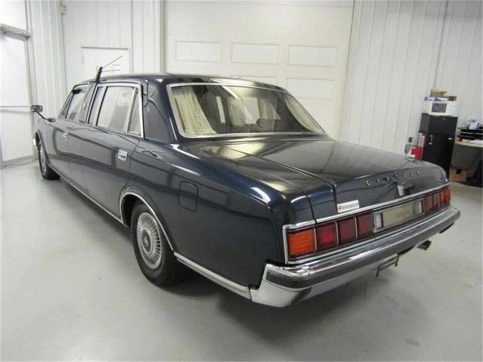 1991 Toyota Century 1st Gen - Image 5 of 31