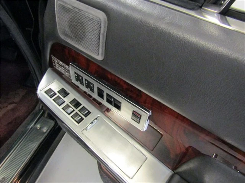 1991 Toyota Century 1st Gen - Image 25 of 31