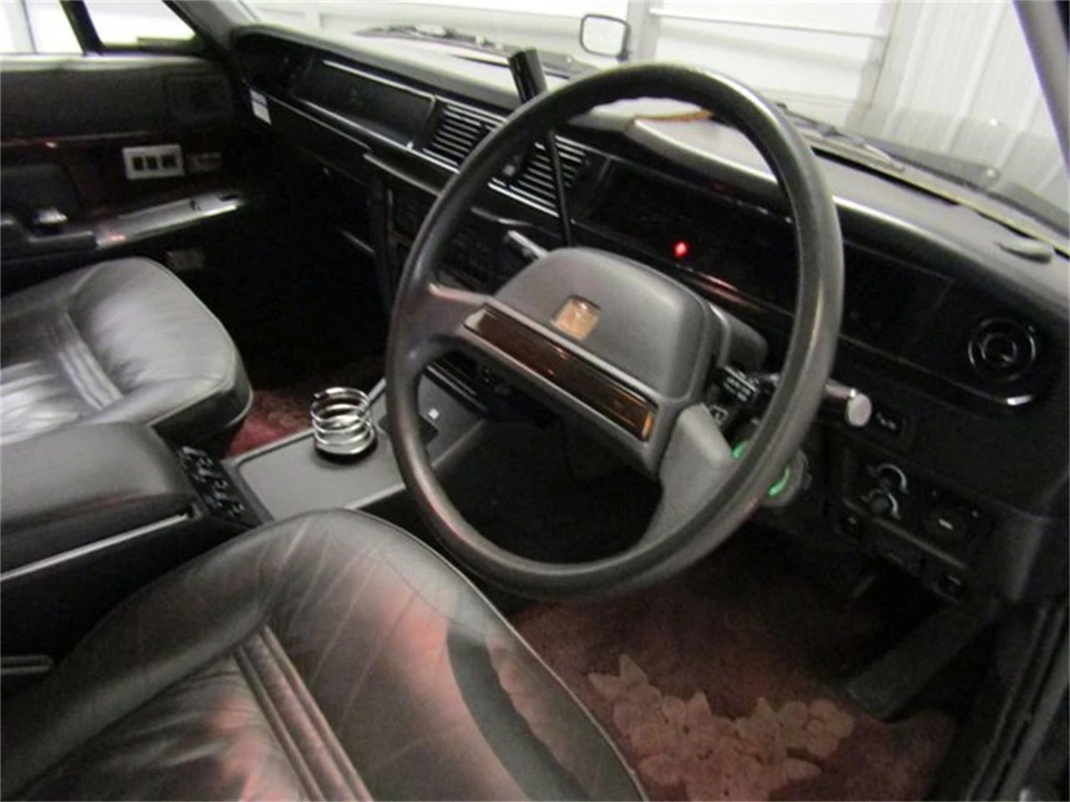 1991 Toyota Century 1st Gen - Image 9 of 31