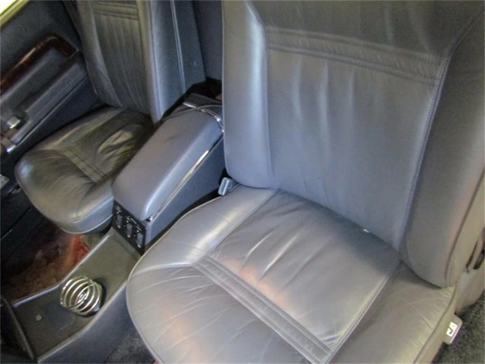 1991 Toyota Century 1st Gen - Image 14 of 31