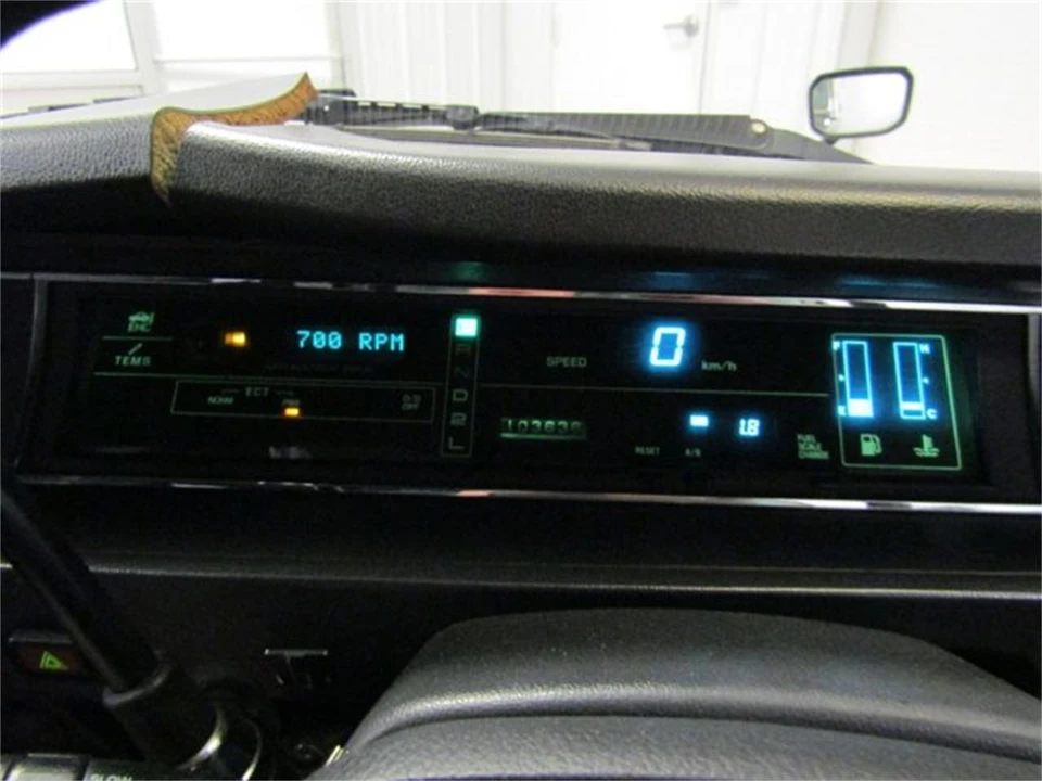 1991 Toyota Century 1st Gen - Image 18 of 31