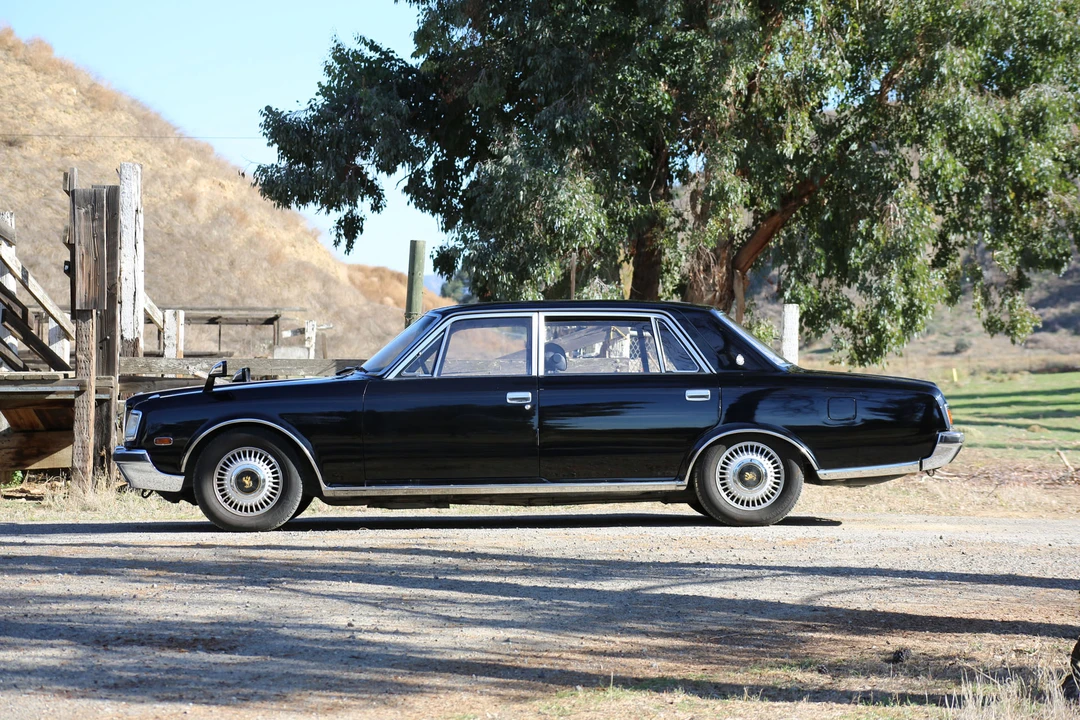 1991 Toyota Century 1st Gen - Image 14 of 31