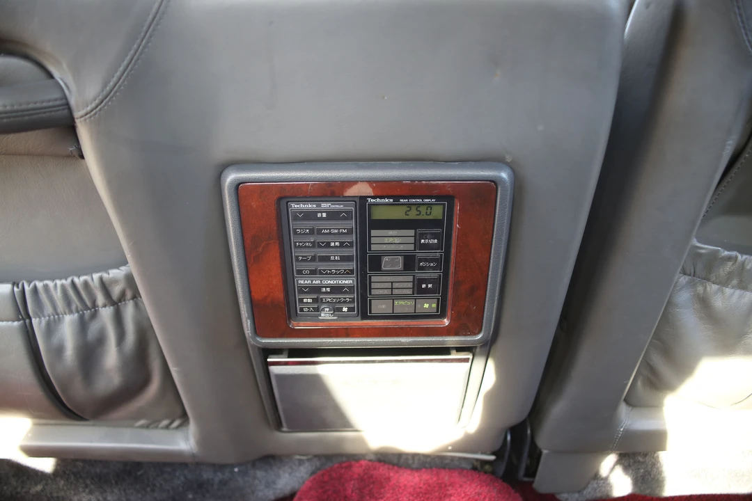 1991 Toyota Century 1st Gen - Image 27 of 31